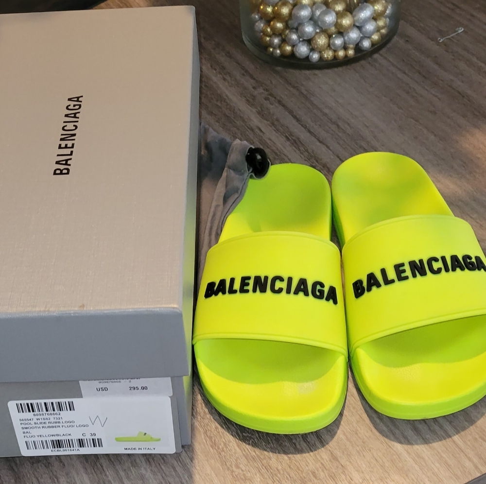 Authentic Womens balenciaga neon green slide sandals
